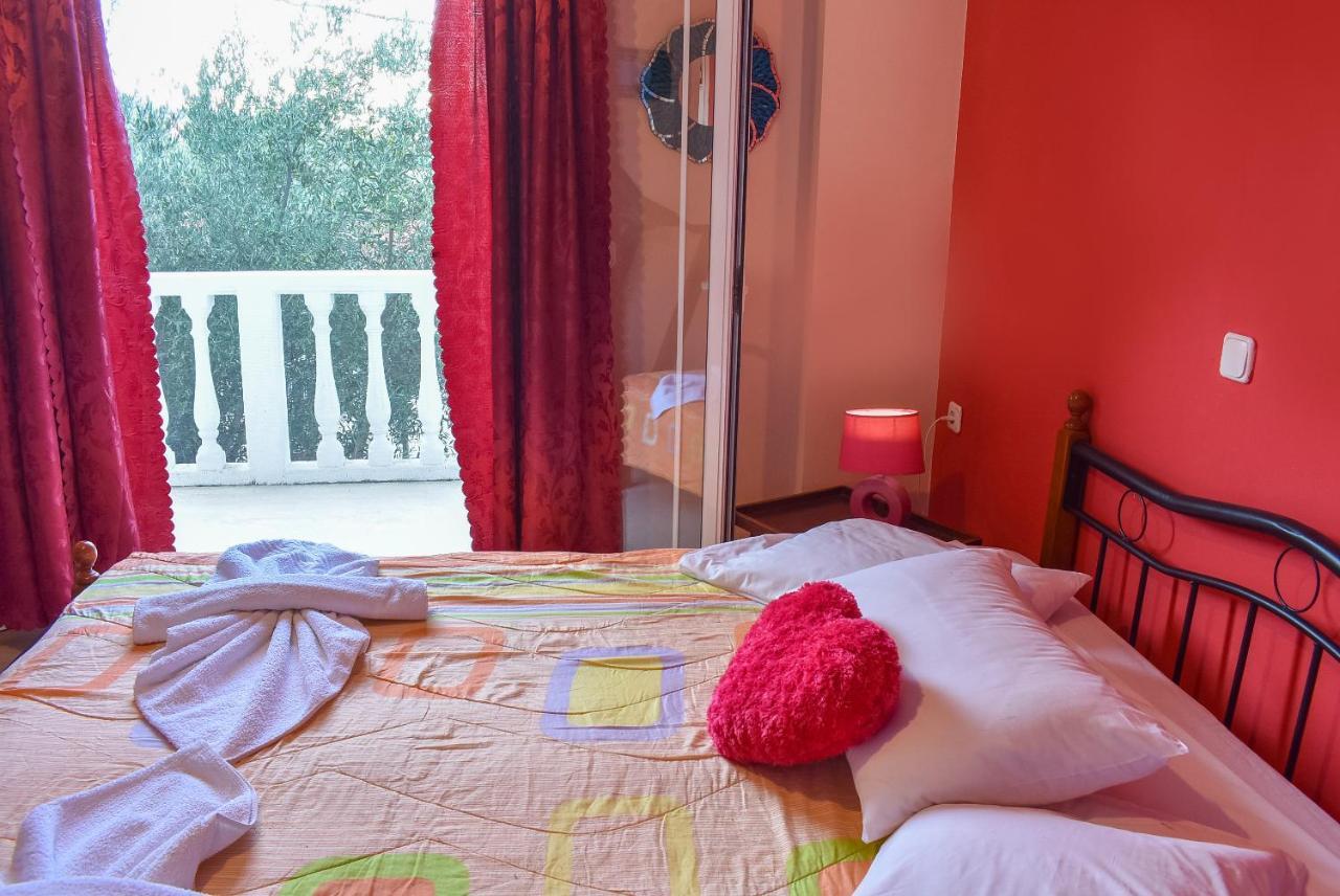 Vicky'S Village Private House Fiolitis Bagian luar foto