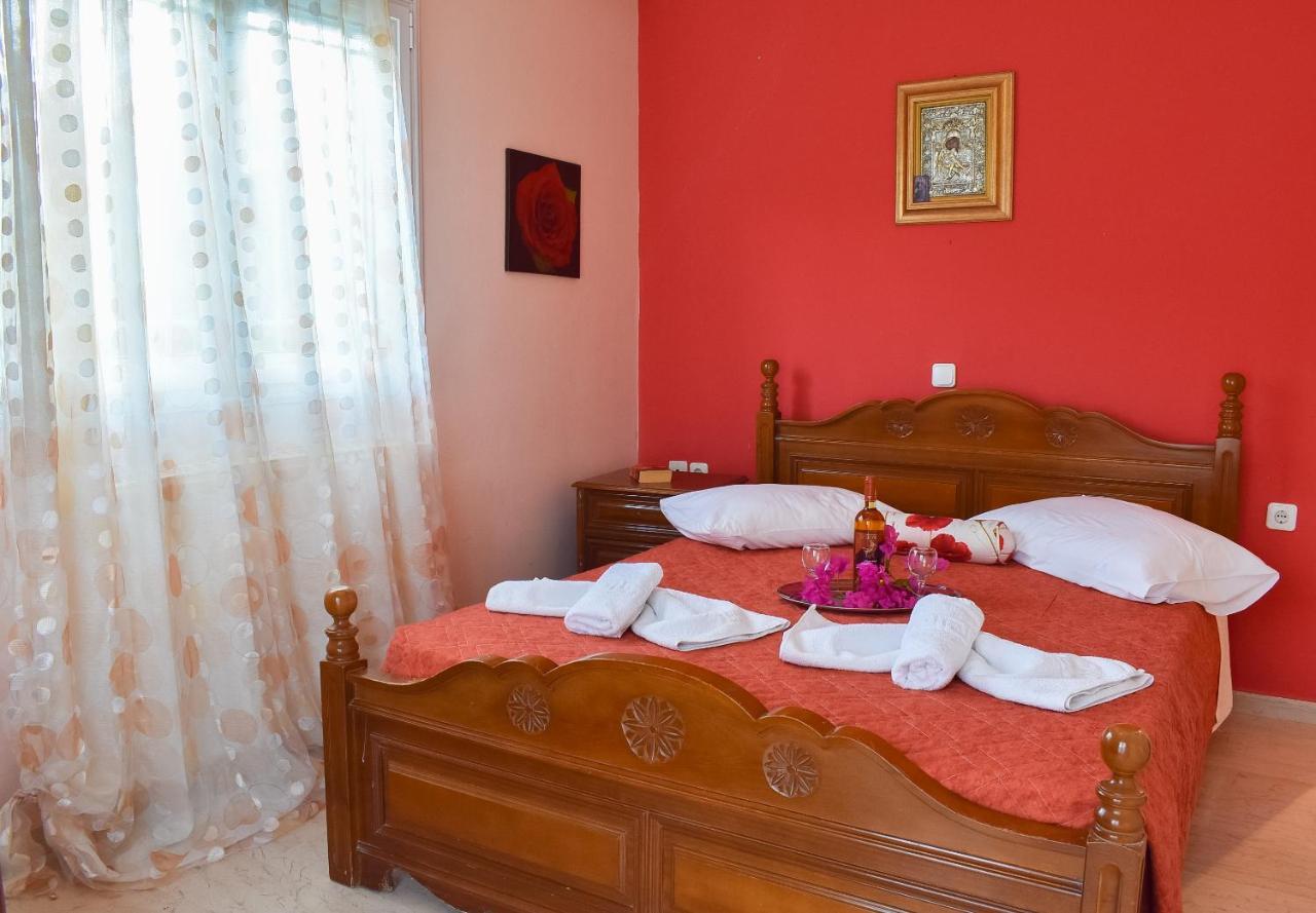 Vicky'S Village Private House Fiolitis Bagian luar foto